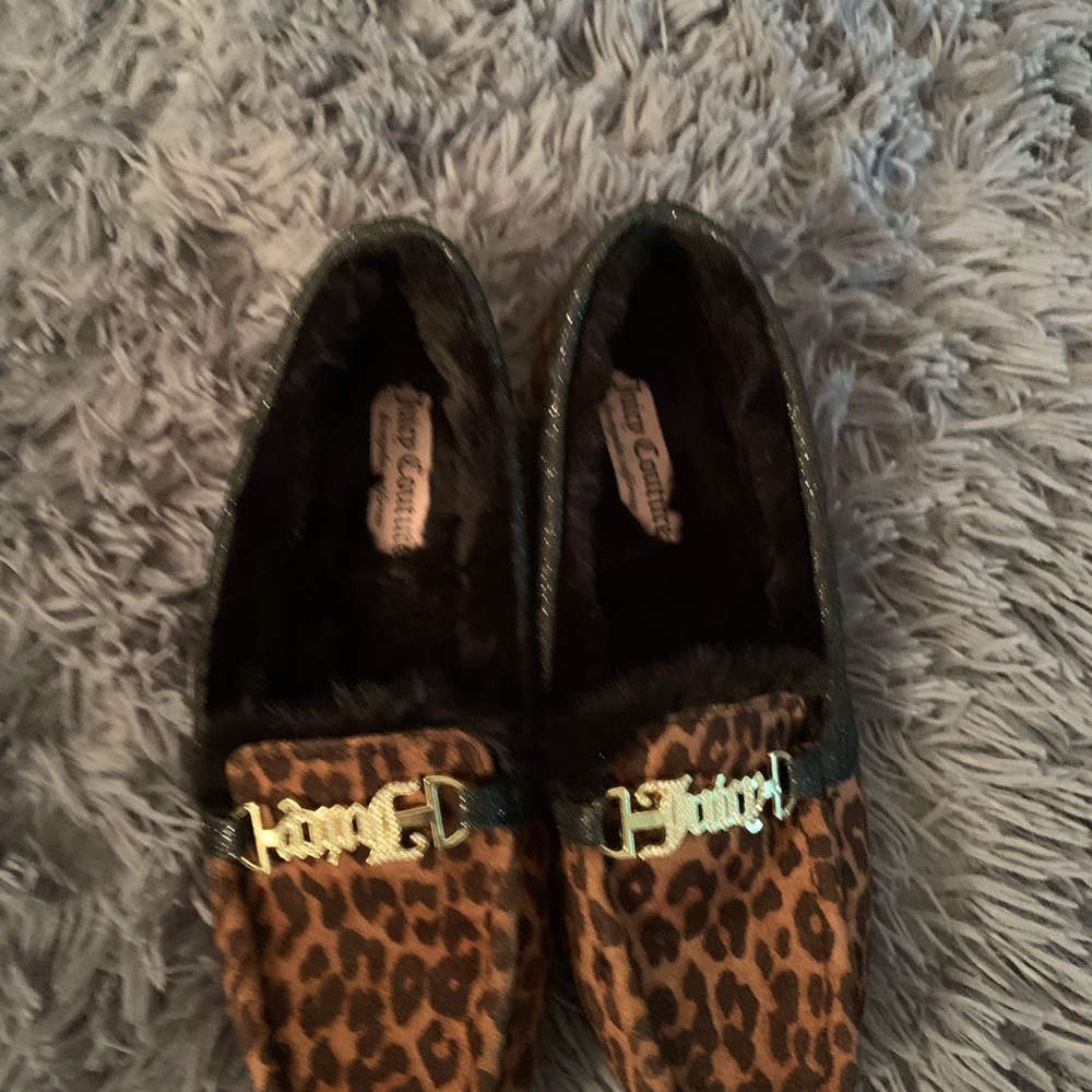 Juicy couture intoit women’s moccasins slippers